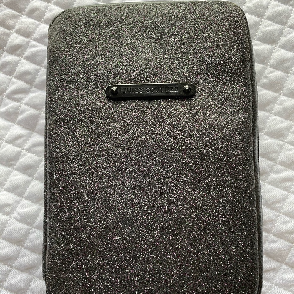 Juicy Couture Kindle/Knook Case